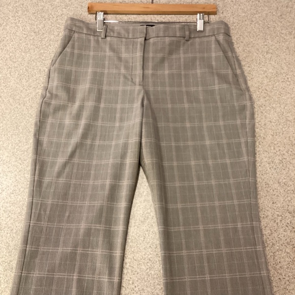 Express Editor Mid Rise Plaid Bootcut Pants - Picture 4 of 10